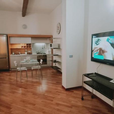 Crociali Appartement Bologna Buitenkant foto