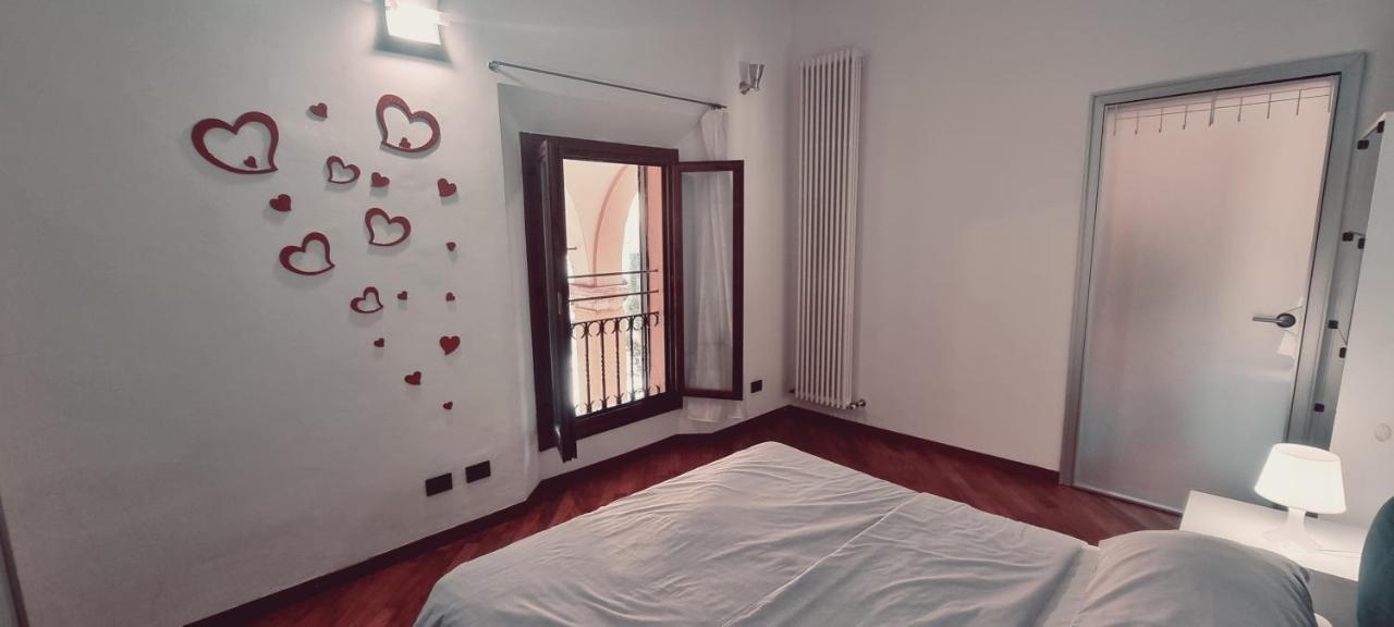 Crociali Appartement Bologna Buitenkant foto